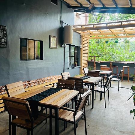 Moshi Urban Hostel And Backpackers Екстер'єр фото